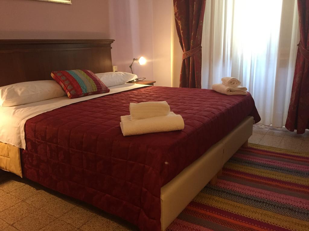 Astrid Hotel Florencie Pokoj fotografie