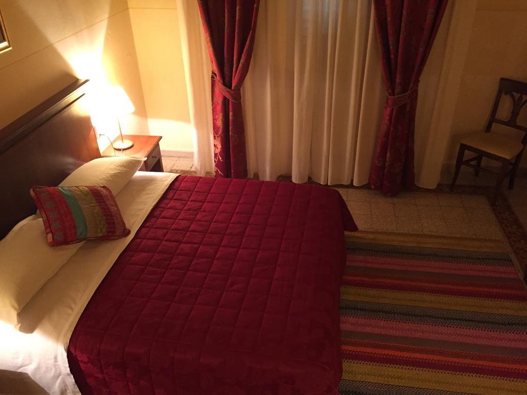 Astrid Hotel Florencie Pokoj fotografie